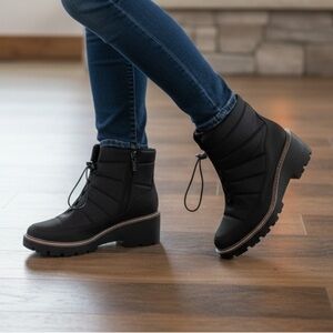 Blondo Women's Daisy Winter
Boots Black  size 8.5